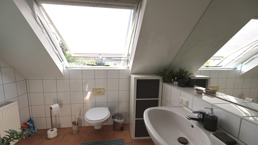 Erftstadt-Liblar! Sonnenhelle Maisonette-Wohnung mit individueller Note in zentrumsnaher Ruhiglage (CA 5034) - Foto 3